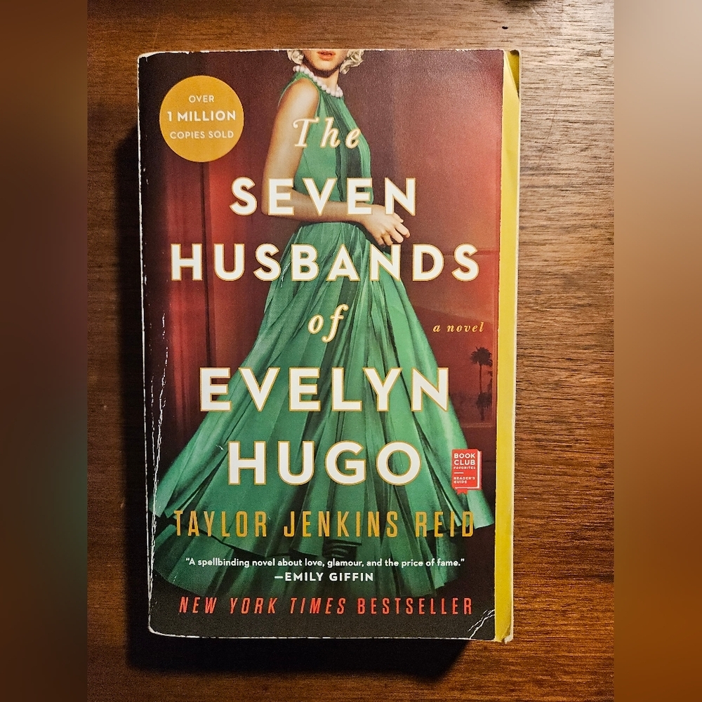 Seven Husbands of Evelyn Hugo Paperback Taylor Jenkins Reid
